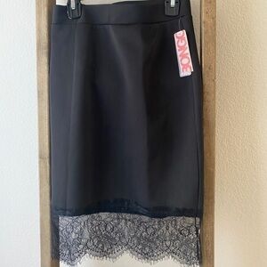 NWT - Bongo black skirt size small